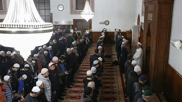 Erbaş, sabah namazında vatandaşlarla bir araya geldi