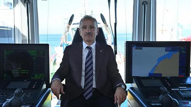 Gemi trafik hizmetleri sistemi için imzalar salı günü atılıyor