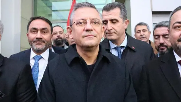 Özel: 'CHP ayrı bir parti, DEM ayrı bir partidir'