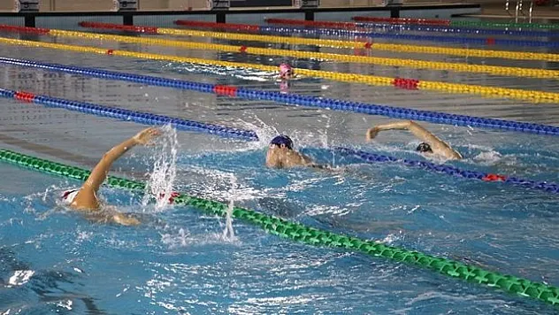 Milli yüzücüler, madalya hedefiyle kulaç atıyor