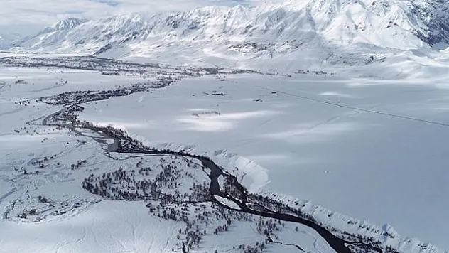 Munzur Vadisi Milli Parkı karla kaplandı