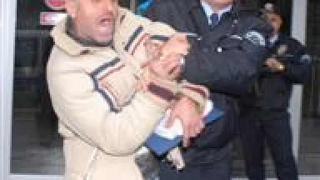 Füze Kalkanı Tepkisine Gözaltı