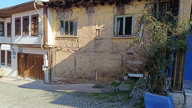 TERK EDİLEN TARİHİ EVLER ENDİŞE KAYNAĞI