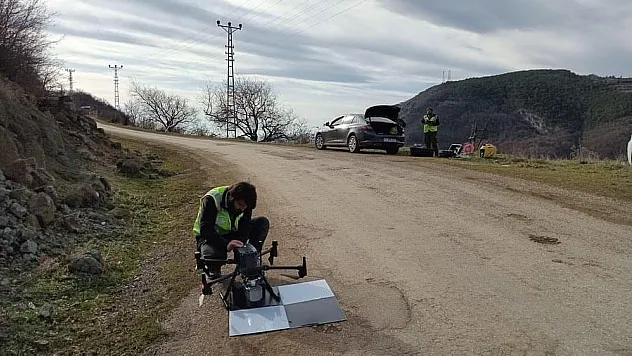 TOPRAK KAYMASI HAVADAN GÖRÜNTÜLENDİ