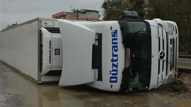 Yol çalışma alanında trafik kazası: 1 YARALI