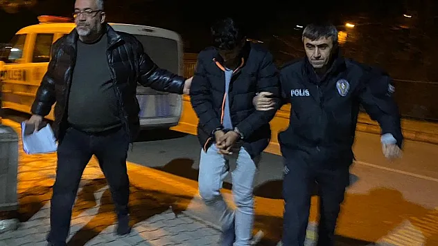 Iraklı profesörü 6,5 milyon lira dolandırdılar