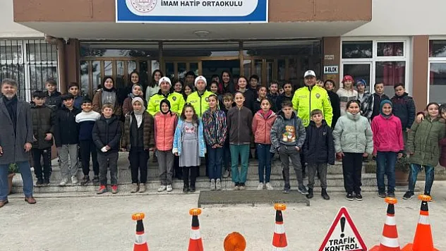 Emniyetten Öğrencilere Eğitim