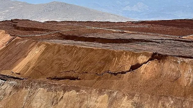 Çatlaklar, zanlıların ifadesinde