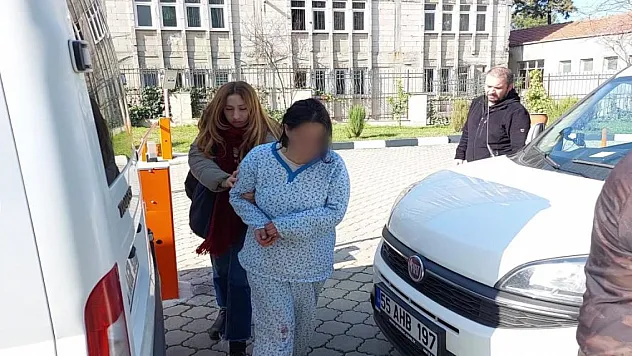 Arkadaşını bıçakla ağır yaralayan kadın tutuklandı