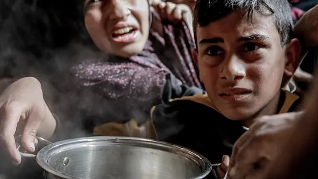 Gazze'de açlık ve susuzluk had safhada