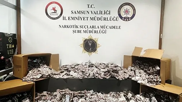 Araçtaki kolilerde milyonlar var