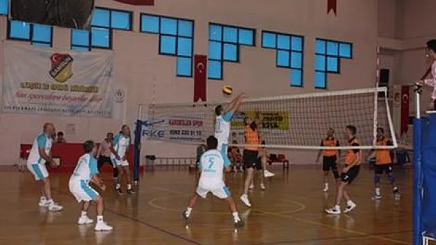 ÇAL, sahada değil, Masada elendi!..