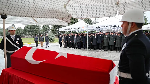 KALP KRİZİ GEÇİREN POLİS HAYATINI KAYBETTİ