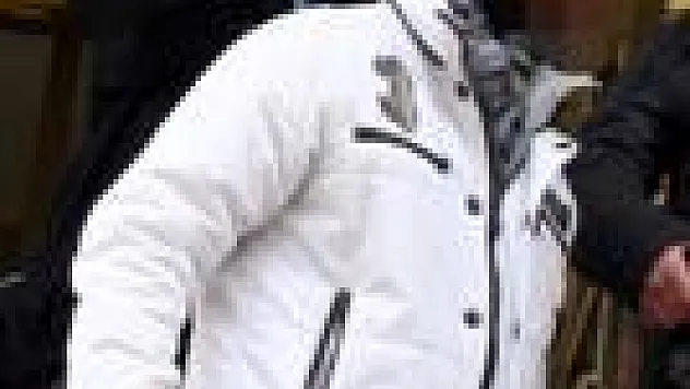 Arkadaşının Evine Zorla Girme İddiası