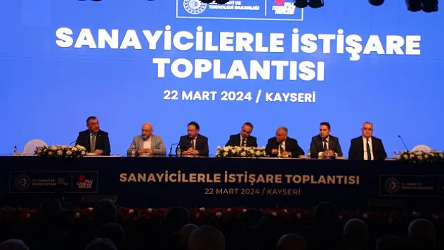 Bakan Kacır esnafla buluştu