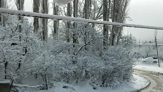 yoğun kar hayatı olumsuz olarak etkiledi