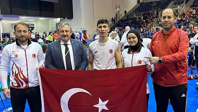 Milli kick boksçular İtalya'da 14 madalya kazandı