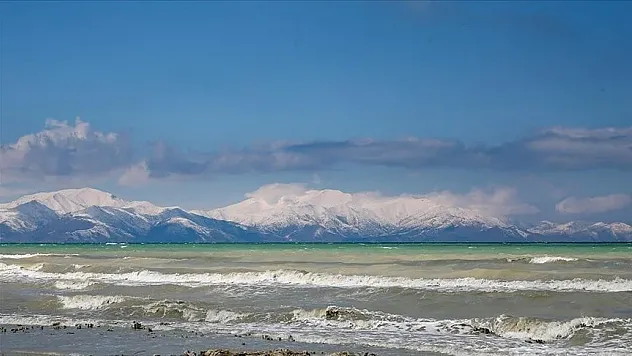Van Gölü'nde son 21 yılın en yağışlı mart ayı
