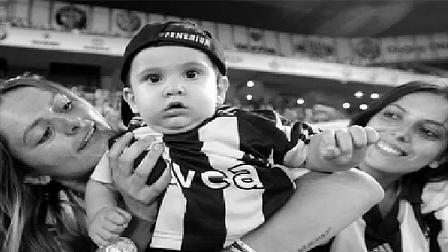 Haydi bayanlar maça!...