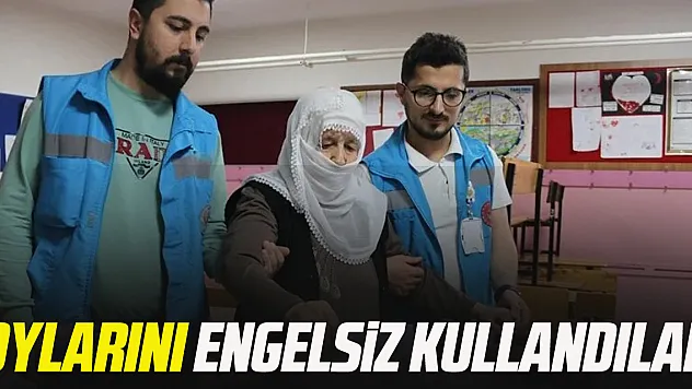 Oylarını engelsiz kullandılar