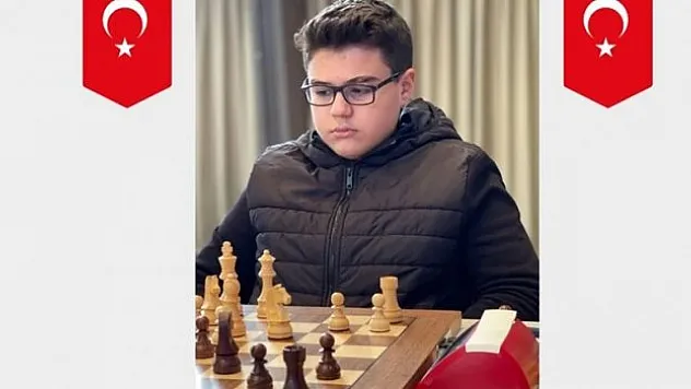 Yağız Kaan Erdoğmuş, 12 yaşında 'büyükusta' ünvanını aldı