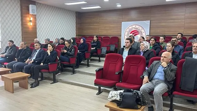 Çilek Üreticileri Bilgilendirildi