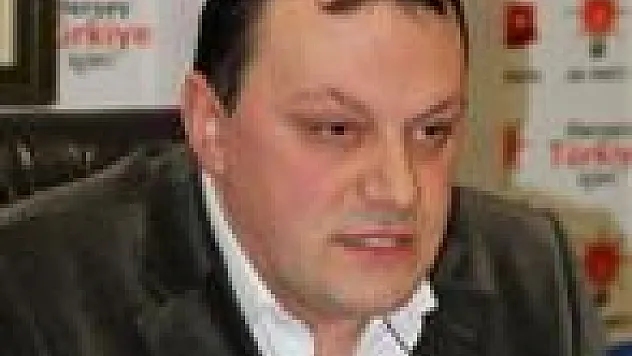 Emra Ayaz adaylığını açıkladı