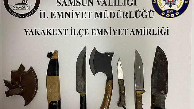 Samsun'da Bir araçta kesici aletler bulundu