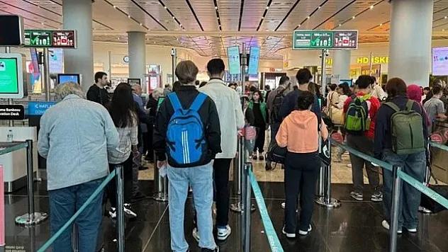 İstanbul Havalimanı'ndan dün 1512 uçuşla 222 bin yolcu seyahat etti