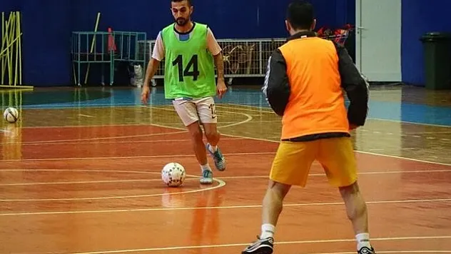Görme engelli sağlık memurunun hedefi futsalda dünya şampiyonluğu