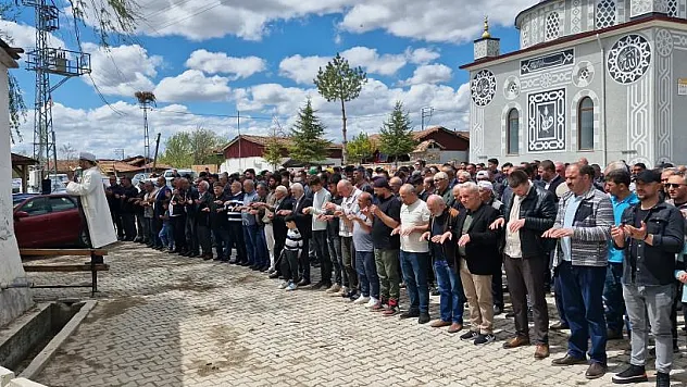 Köylüler yağmur duasına çıktı