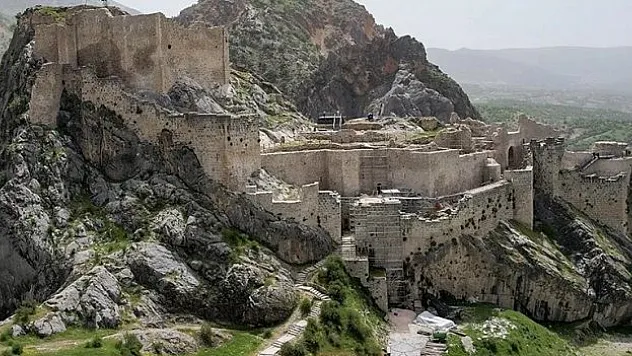 Kahta Kalesi'nin restorasyonunda sona yaklaşıldı