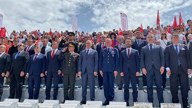 19 Mayıs Atatürk'ü Anma Gençlik ve Spor Bayramı kutlandı