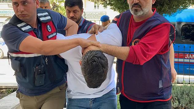 5 jandarmanın yaralanmasına neden olan 2 şüpheli adliyeye sevk edildi