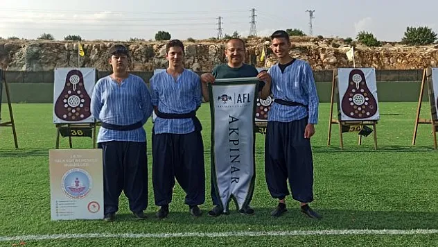 Ladikli okçular yine şampiyon