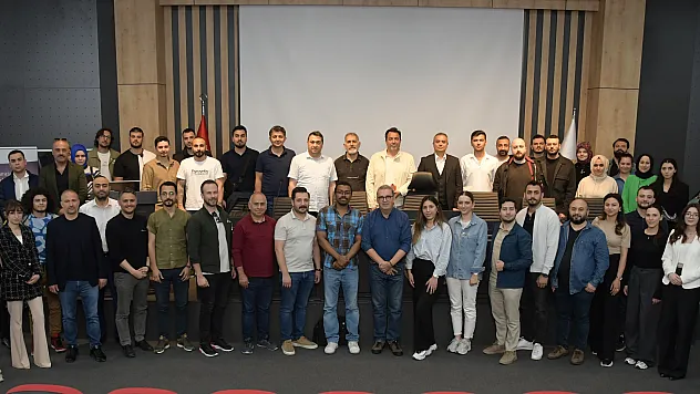 Eğitime katılanlara sertifika verildi