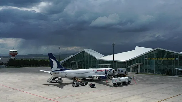 45 bin 419 kişi uçtu