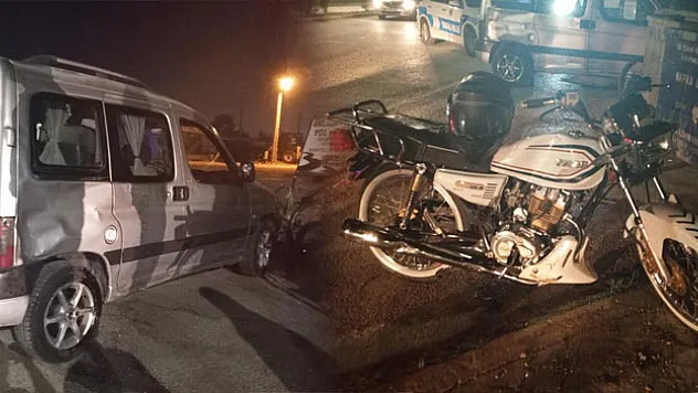 Ticari araç ile motosiklet çarpıştı