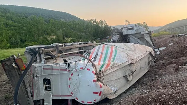 Tanker tarlaya devrildi