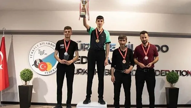 Genç Bilardocu Muhammed Emin Atabey Türkiye Şampiyonu oldu