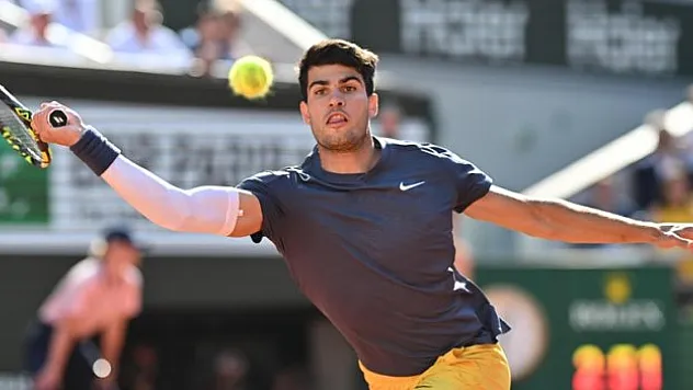 Fransa Açık'ta tek erkekler finalini Alcaraz kazandı