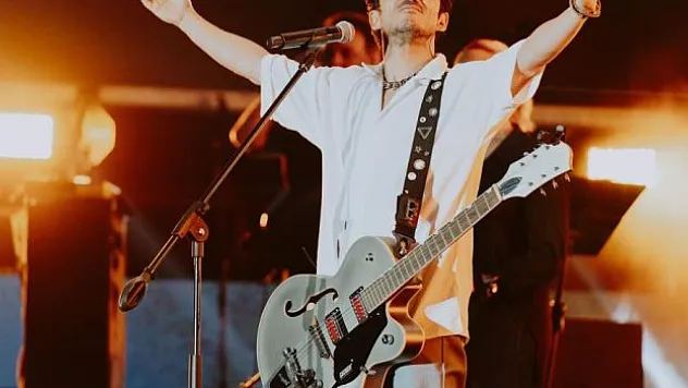 Samsunlular, şarkıcı Buray ile coştu