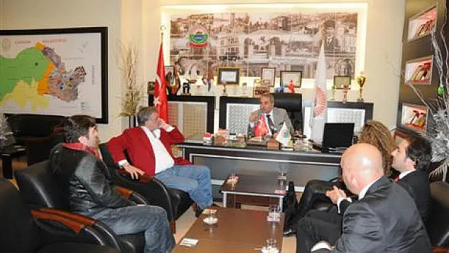 Karayel Poyraz'ın sloganı 'İlkadım'la Geleceğe'