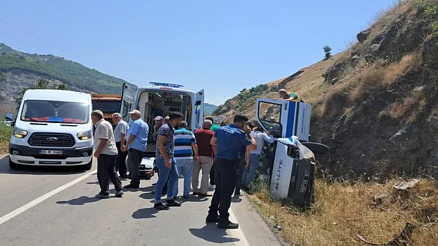 Maliye aracı kaza yaptı