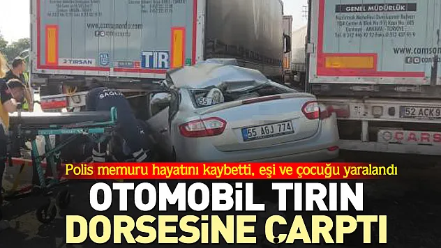 Otomobil tırın dorsesine çarptı