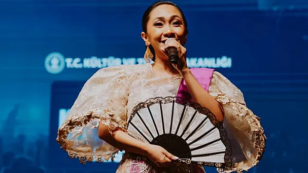 'Filipin Müziğinin Bir Yaz Başlangıcı'