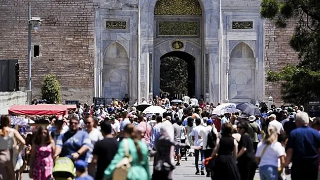 Türkiye, 5 ayda 18 milyona yakın ziyaretçi ağırladı