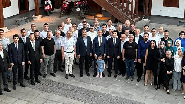 Tayinleri çıkan savcılara ve hakime veda yemeği