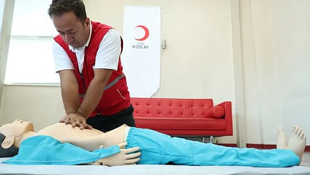 Türk Kızılayın ilk yardım eğitimine uluslararası tescil