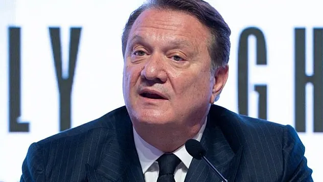 Transfer çalışmalarını 'sakin ve dikkatli' yapacak